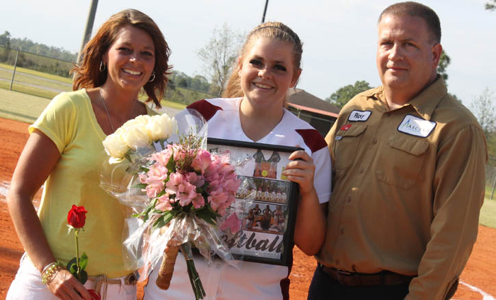 Softball-Seniors-103.jpg