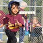 Makenzie Moorer makes a run for 1st