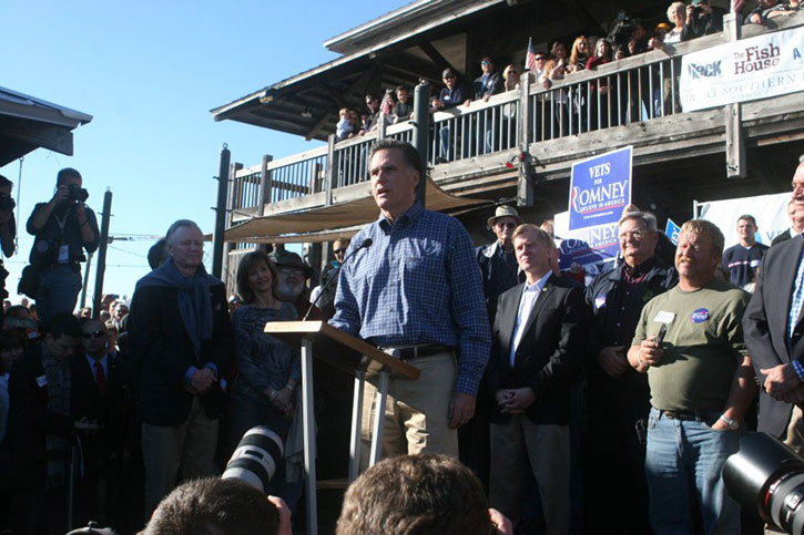 Mitt-Romney-Pcola-015.jpg