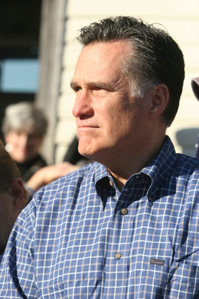 Mitt-Romney-Pcola-022.jpg
