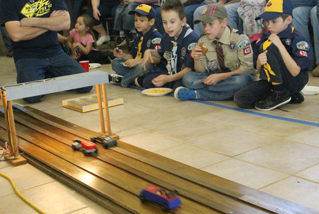 Pinewood-Derby-031.jpg