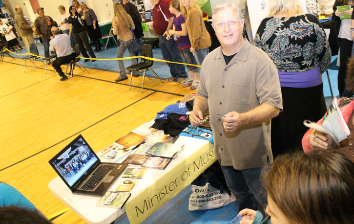 Career-Fair-015.jpg