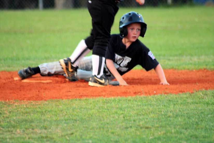 Hunter is safe at 2nd