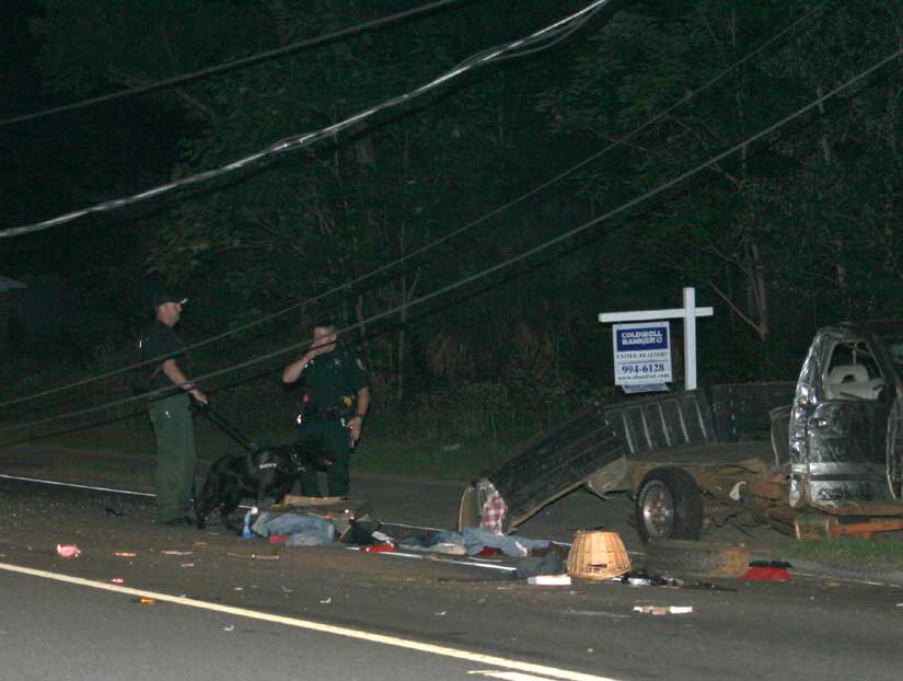Sheriff's Department dog arrives to begin search