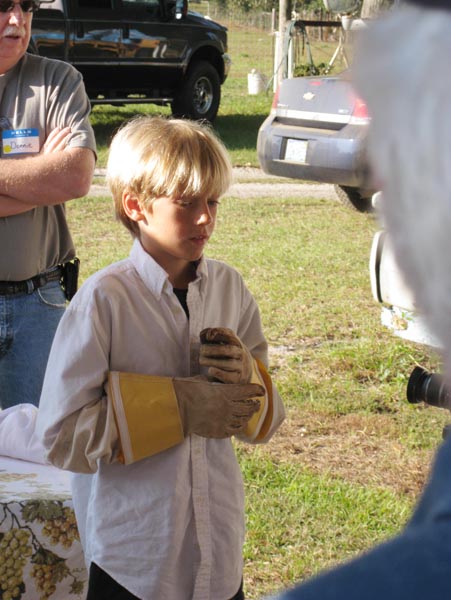 Doug Corbin Farm_Beekeeping_2012 Farm Tour 019.jpg
