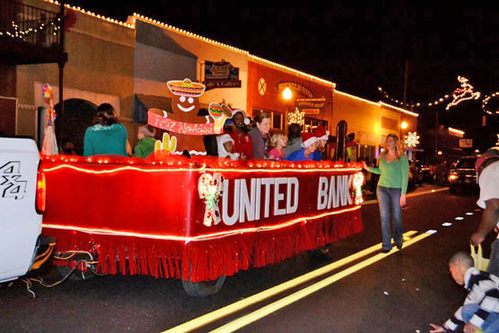 Atmore-Parade-243.jpg