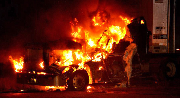 Chip-Truck-Fire-010.jpg