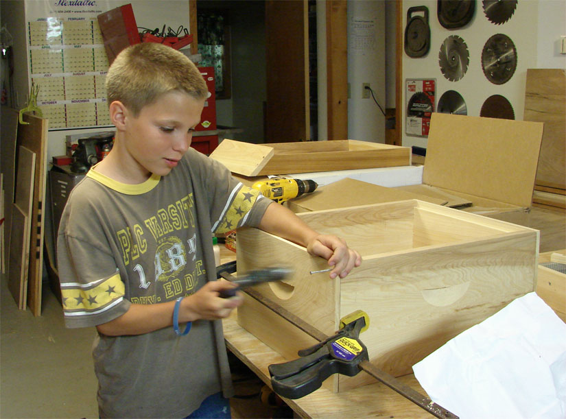 Aden working on hive