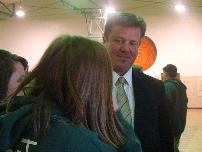 Bob Solarski Talking To Students