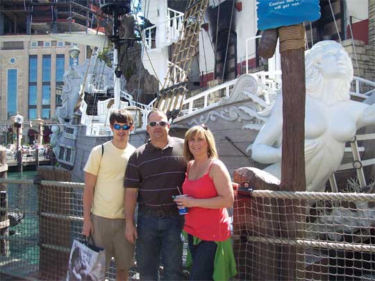 Austin, Randy and Lisa Albritton at Treasure Island in Vegas