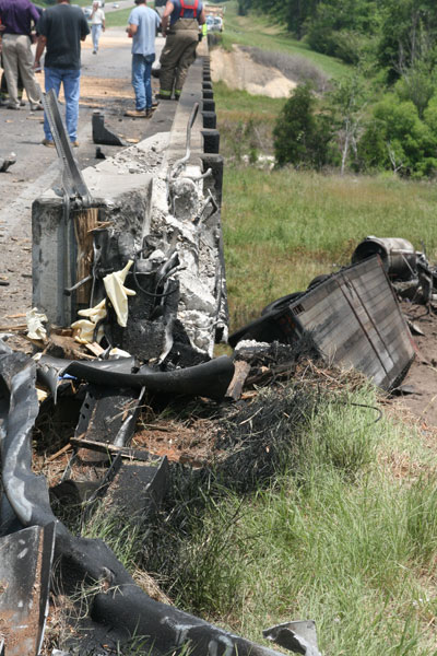 I-65-Truck-Crash44.jpg