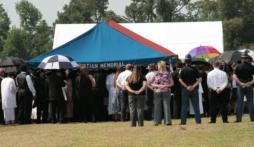 Tommy-America-Funeral05.jpg
