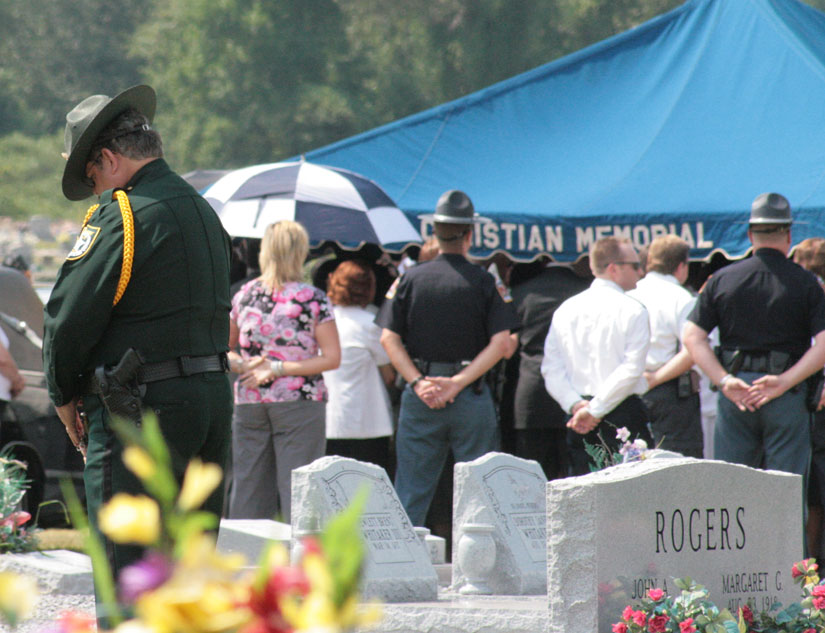Tommy-America-Funeral06.jpg