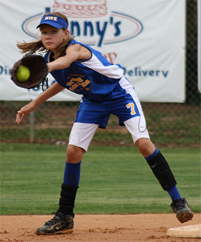 nwe1112softball12.jpg