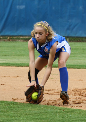 nwe1112softball13.jpg