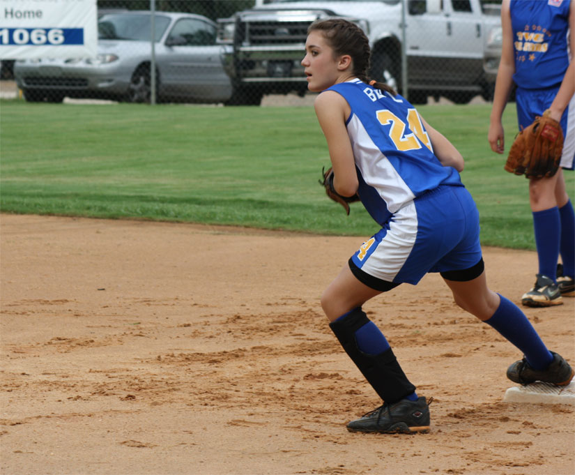 nwe1112softball17.jpg