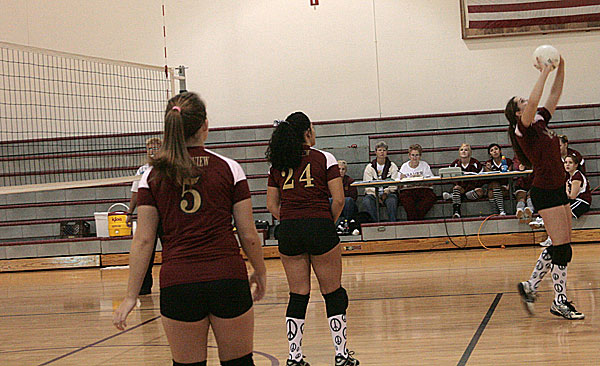 NHS-Volleyball-22.jpg