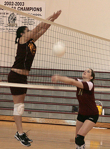 NHS-Volleyball-44.jpg