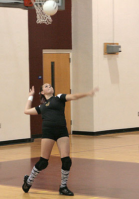 NHS-Volleyball-Catholic-46.jpg