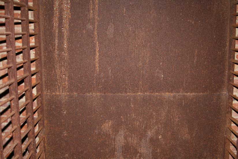 Back Of Cell Is Solid