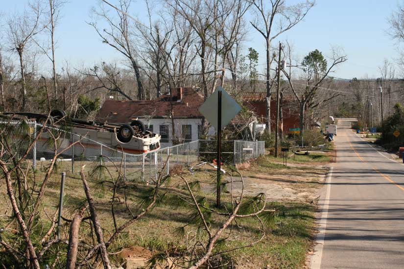 Cleanup continues on Molino Road