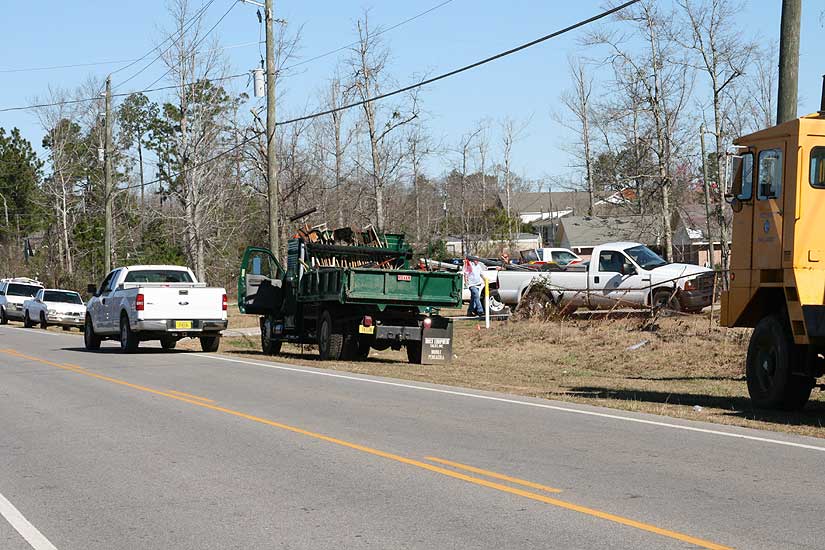 County crews cleanup on 95A