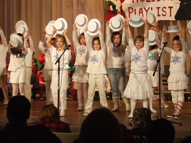 byrneville3rdthrough5thchristmasplay_139.jpg