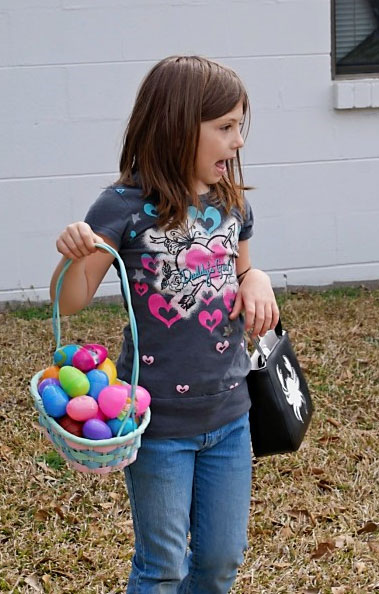 Bratt-AOG-Egg-Hunt-028.jpg