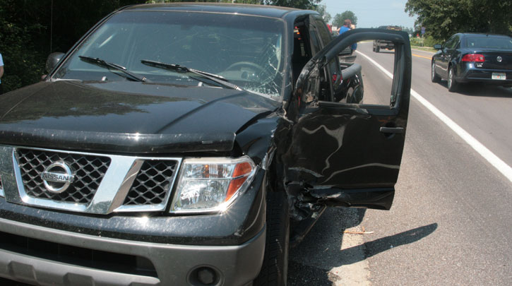 Logs-Truck-Wreck-039.jpg