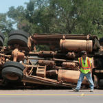 Logs-Truck-Wreck-040.jpg