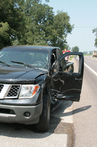 Logs-Truck-Wreck-049.jpg