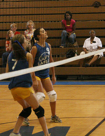 EWMS-EA-Volleyball-026.jpg