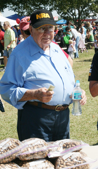 Jay-Peanut-Festival-079.jpg