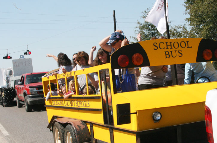 NHS-Homecoming-Parade-206.jpg