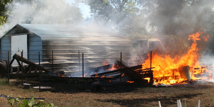 shed-fire-032.jpg