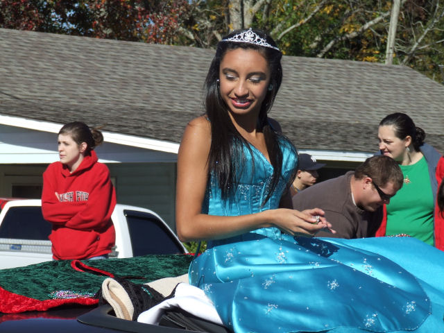 sm.2010 Jay Christmas parade and fest 026.JPG