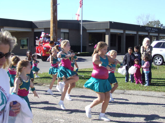 sm.2010 Jay Christmas parade and fest 037.JPG