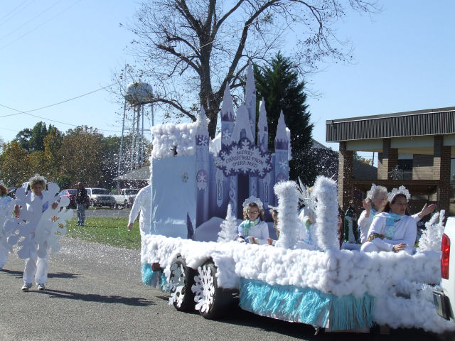 sm.2010 Jay Christmas parade and fest 043.JPG