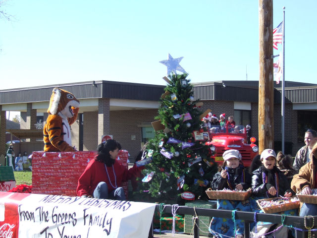 sm.2010 Jay Christmas parade and fest 056.JPG
