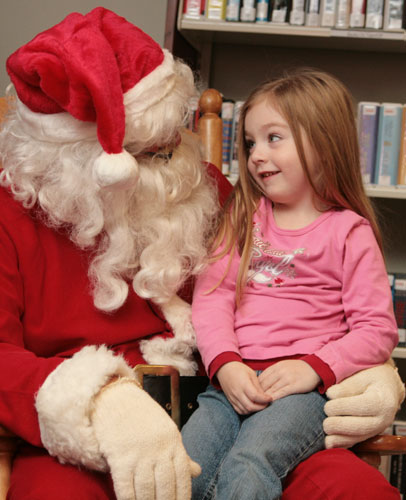 Library-Santa-041.jpg