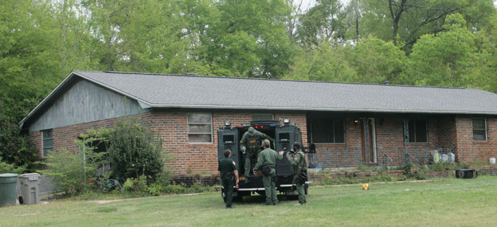 SWAT-Standoff-094.jpg