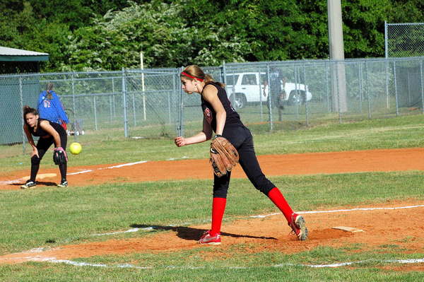 Molino-Softball-064.JPG