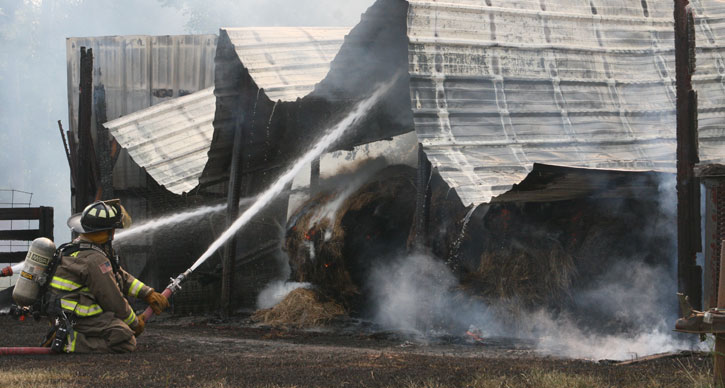 Molino-Barn-Fire-020.jpg