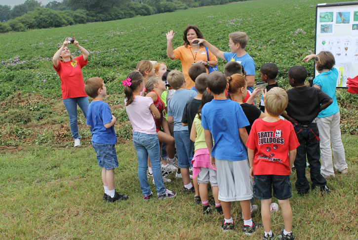 School-Peanut-Field-Day-052.jpg