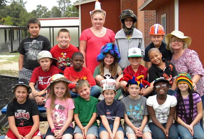 Byrneville-Elem-Hat-Day-032.jpg