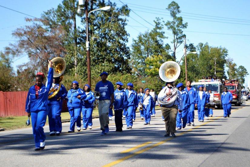 ECHS Parade 039.jpg