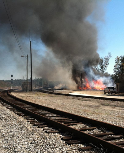 Railroad-Yard-Fire-026.jpg