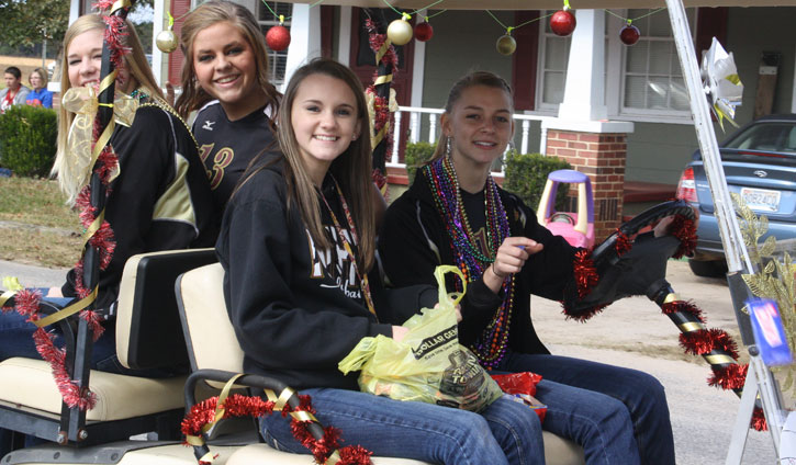 NHS-Homecoming-Parade-0306.jpg