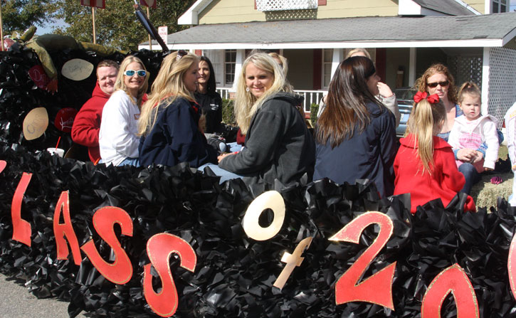 NHS-Homecoming-Parade-0333.jpg