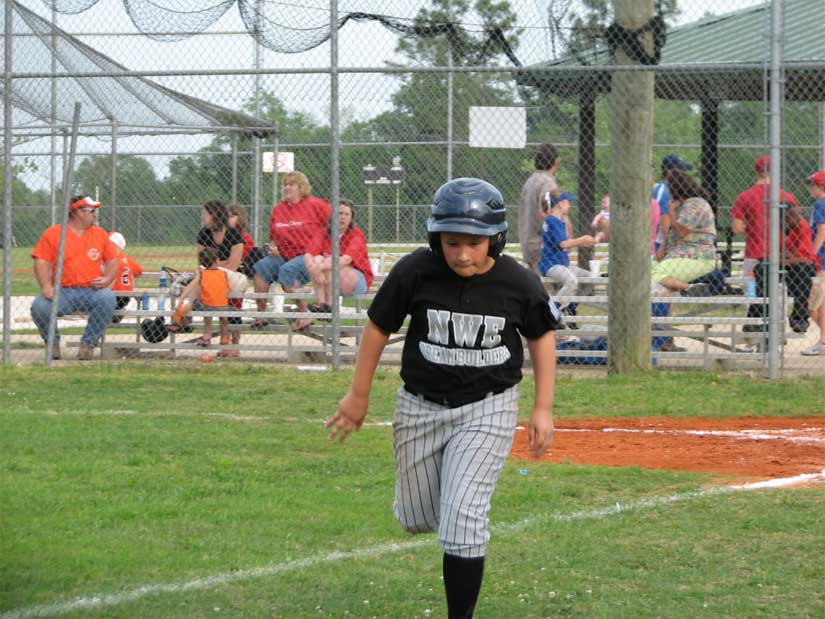 Ethan Bomba scores a run; had several awesome hits